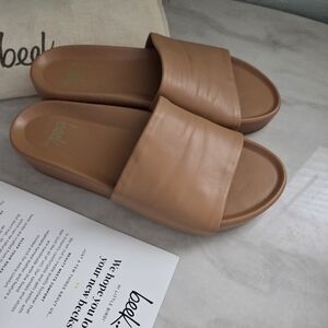 Beek Pelican Tan Leather Platform Sandals Women's Size 7